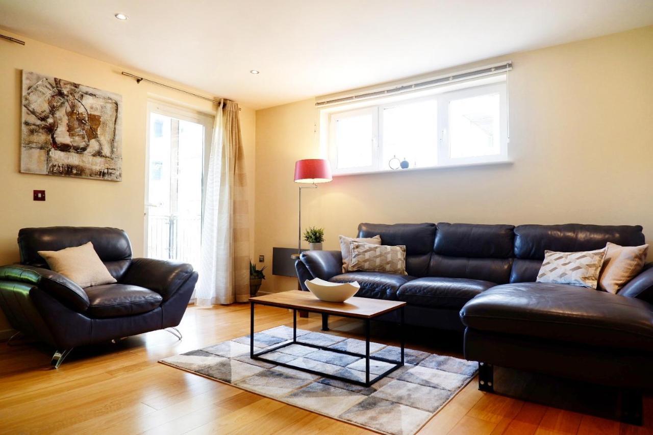 Stunning Apartment Close To Cambridge Station With Free Parking! 外观 照片