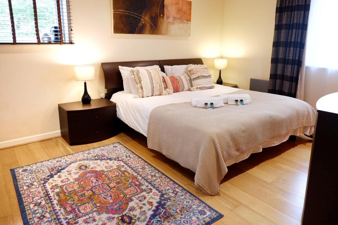 Stunning Apartment Close To Cambridge Station With Free Parking! 外观 照片